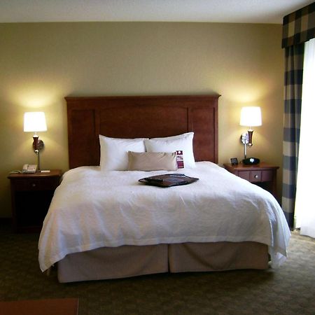 Hampton Inn & Suites Падака Экстерьер фото