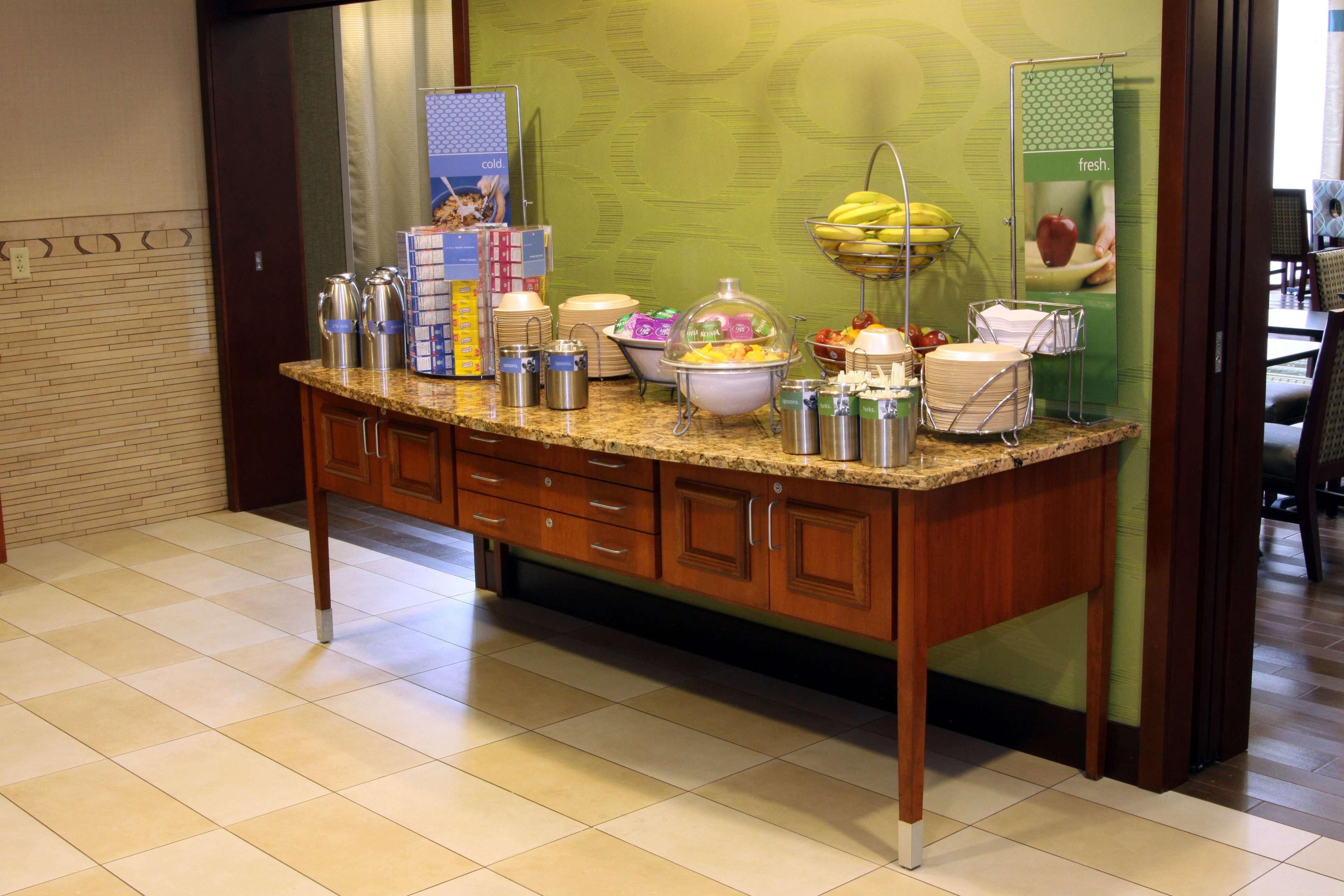 Hampton Inn & Suites Падака Экстерьер фото
