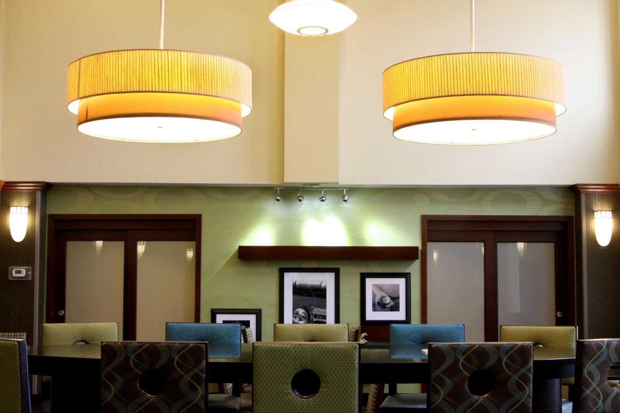 Hampton Inn & Suites Падака Экстерьер фото