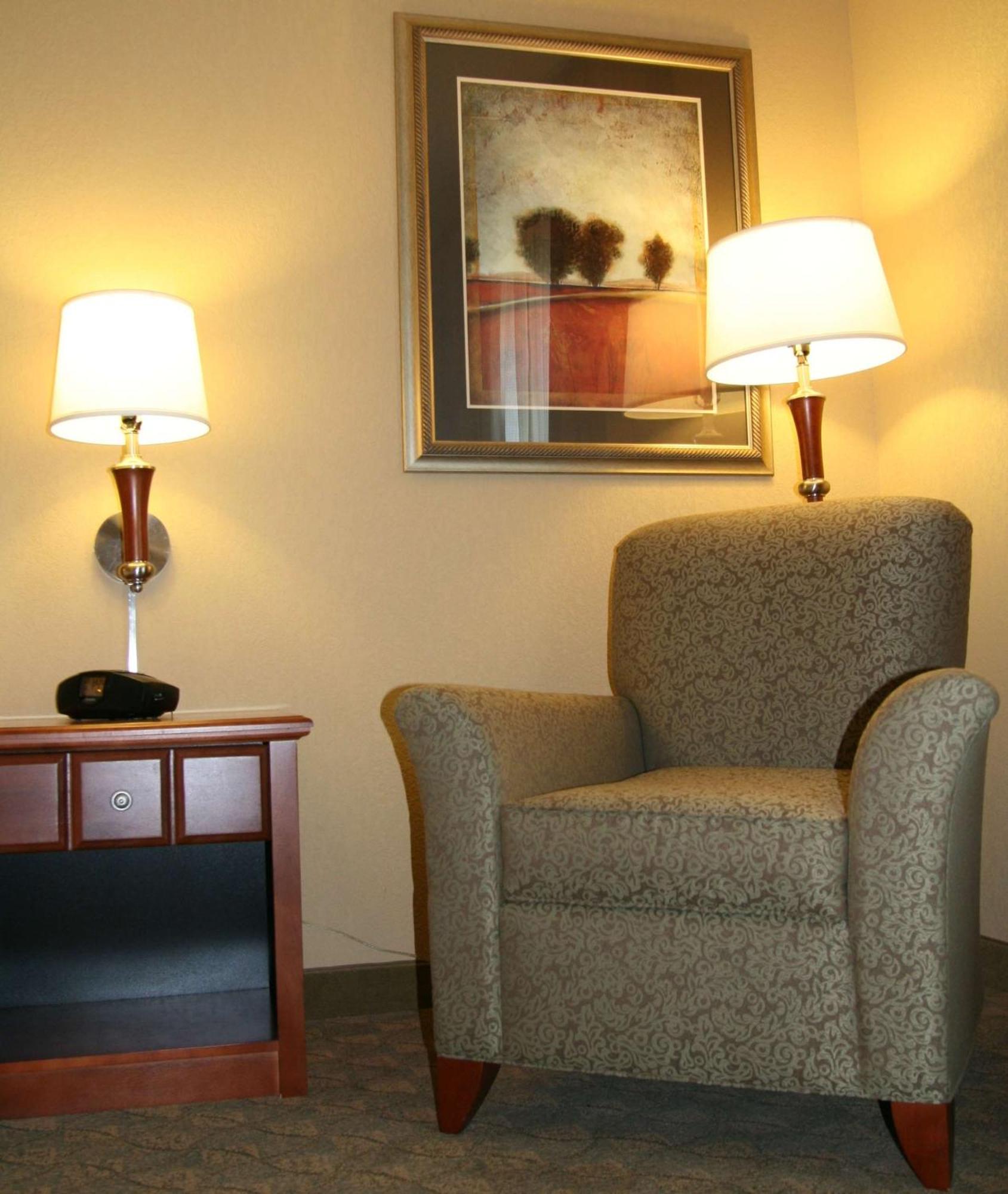 Hampton Inn & Suites Падака Экстерьер фото