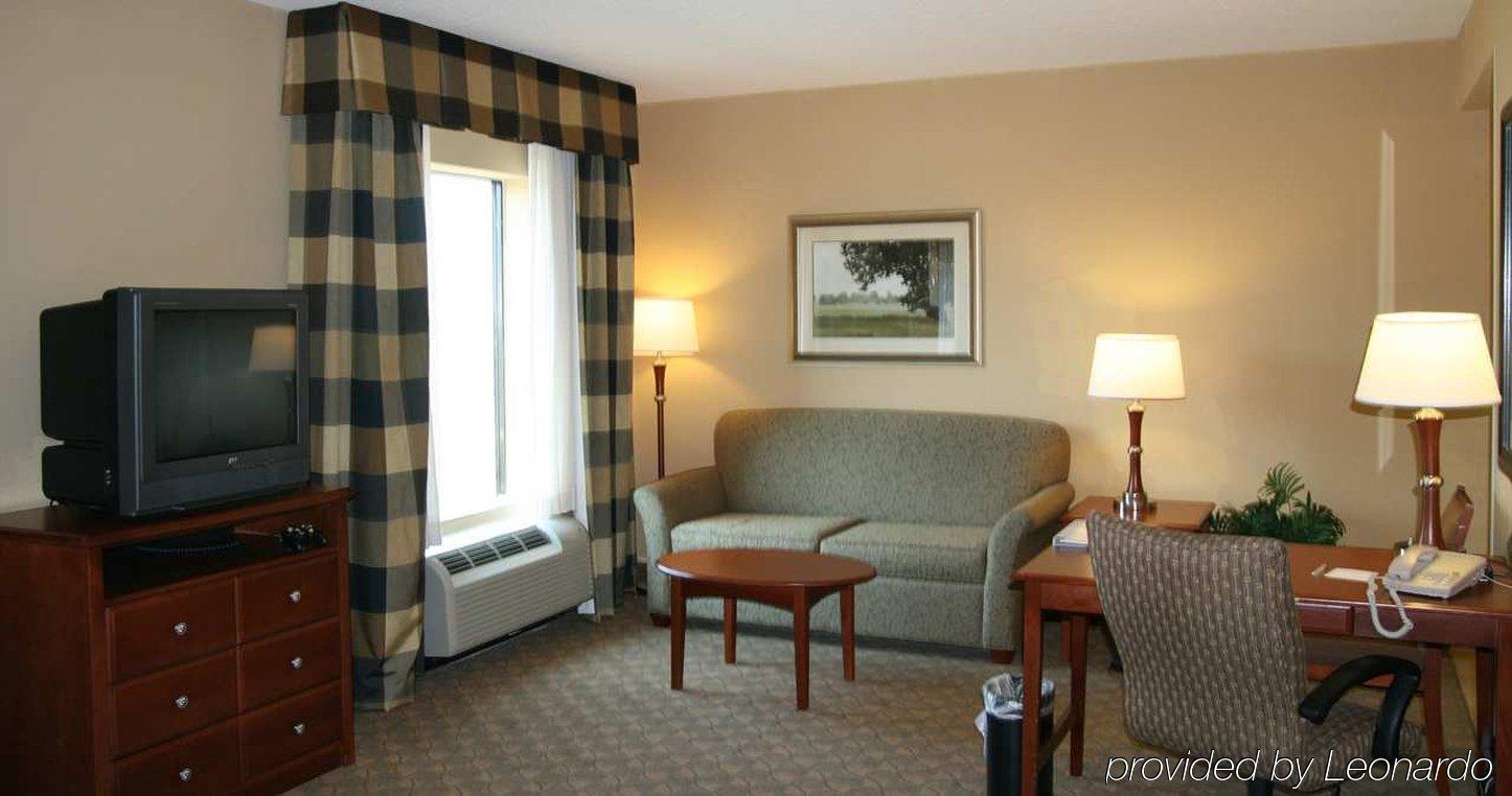 Hampton Inn & Suites Падака Номер фото